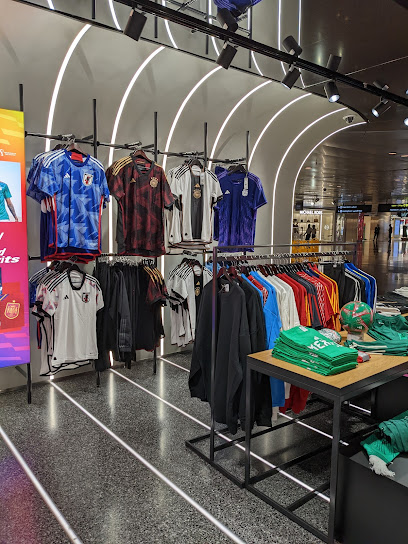 adidas Store - Qatar|Doha|Hamad International Airport