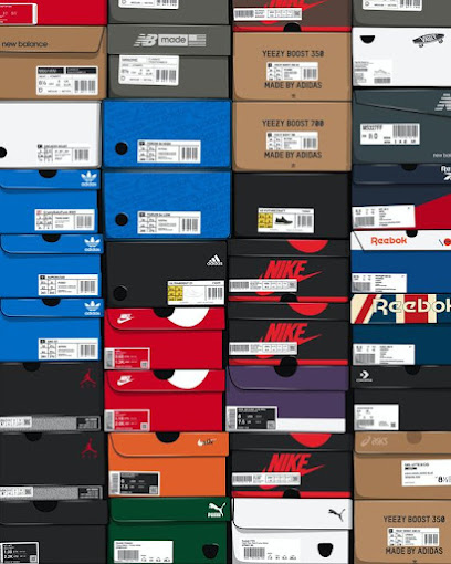 Strictly 1 Hunnid sneaker shop qatar -