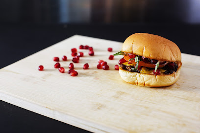 The Burgers Club - Doha - +974 7004 4583