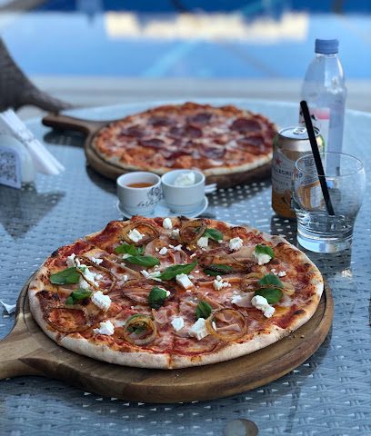Amora Pizza - Doha - +974 3111 7147