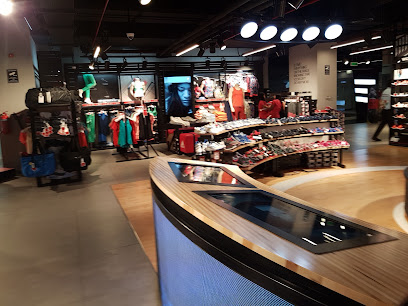 adidas Store - Qatar -