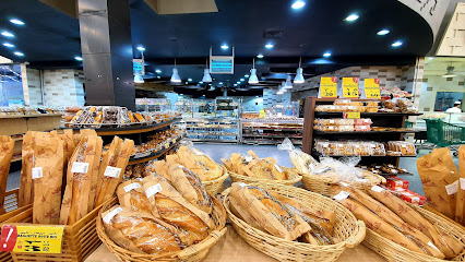 Al Meera - Hyatt Plaza - street - +974 4020 9666