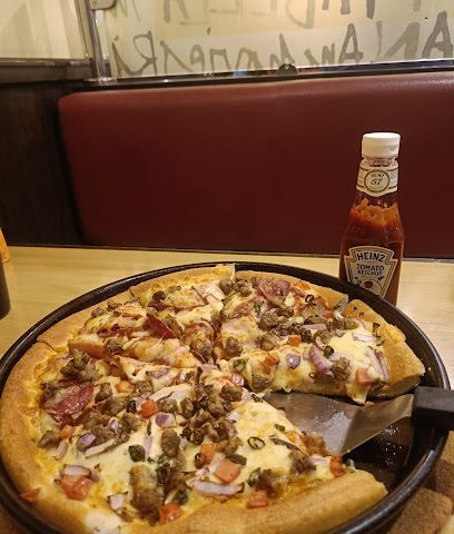 Pizza Hut - Doha - +974 7757 6262