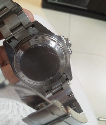 Charriol Store - Doha - +974 4413 1430