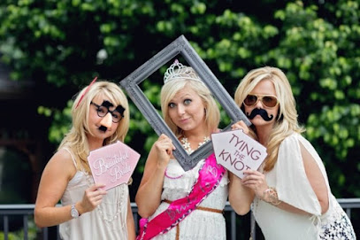 PicMe Photo Booth Qatar - Doha - +974 3323 5828