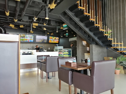 HOT 'N' COOL SALWA ROAD الحار والبارد سبيشل المعمورة - Doha - +974 4432 4444