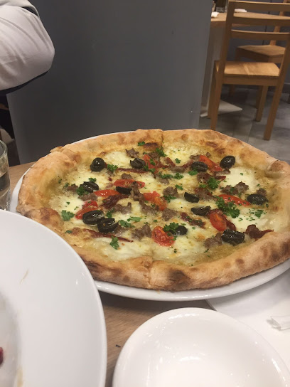 South Food Court/fob central - Qatar|9CMV+78P
