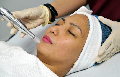 Dr.Ashish Bhola Dermatology Center - Lusail - +974 4483 7373