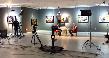 Pro Screen Media Services - Unnamed Road - +974 4442 2421