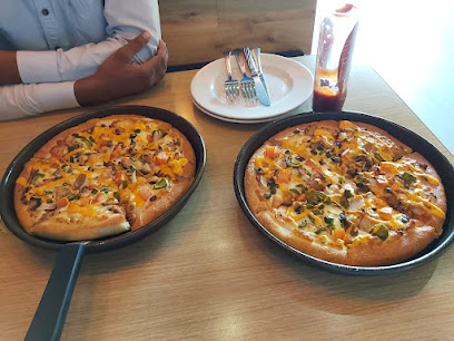 Pizza hut - Doha - +974 4432 0320