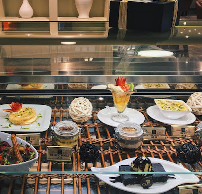 Opera Patisserie The Mall - Doha - +974 4467 8884