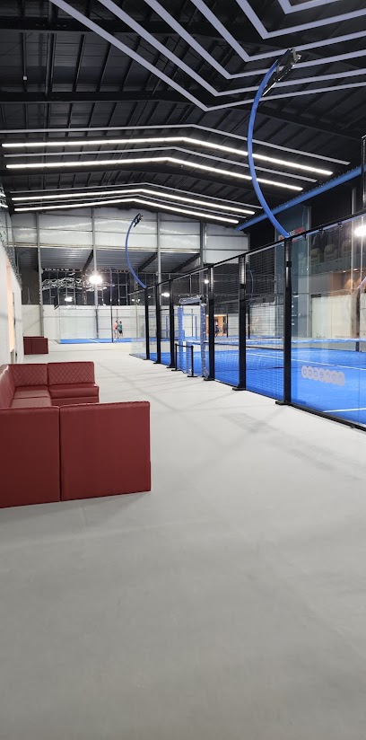 1969 Platinum Padel Courts - Qatar|Doha|Talha Bin Khaleed St|7F8H+QCV