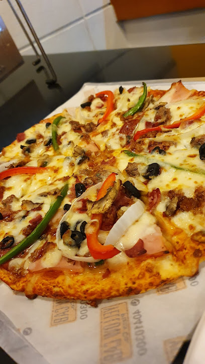 Yellow Cab Pizza - Qatar|Doha|St