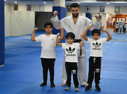 Al Sayeh Sport Center- مركز الصايح التجاري - Doha - +974 5033 4528