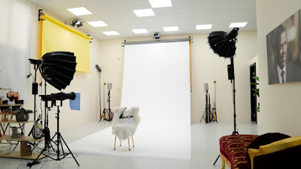 Strike Studio - Umm Wishah - +974 3355 5022
