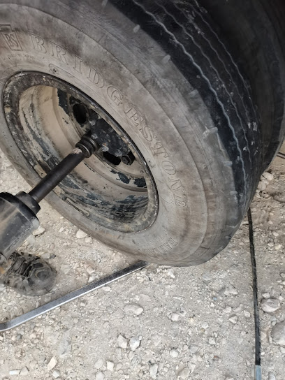 Tyre puncher mobile service in qatar doha -