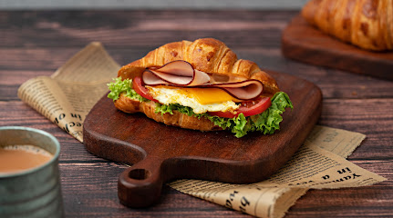 Dish Restaurant - Doha - +974 7000 7046