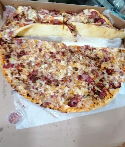 Yellow Cab Pizza Royal Plaza - Doha - +974 4041 0300