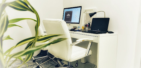High Two Digital Consultancy - Doha - +974 3100 9343