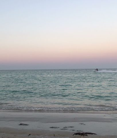 Ullal Beach Qatar - Umm Şalāl 'Alī -