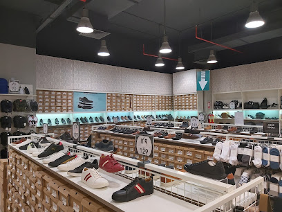 Shoexpress - Lusail - +974 4415 4495