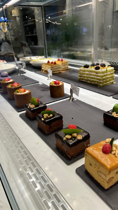 L'ETO - Villaggio Mall - Qatar|Doha|Unnamed Road|7C6V+7CP